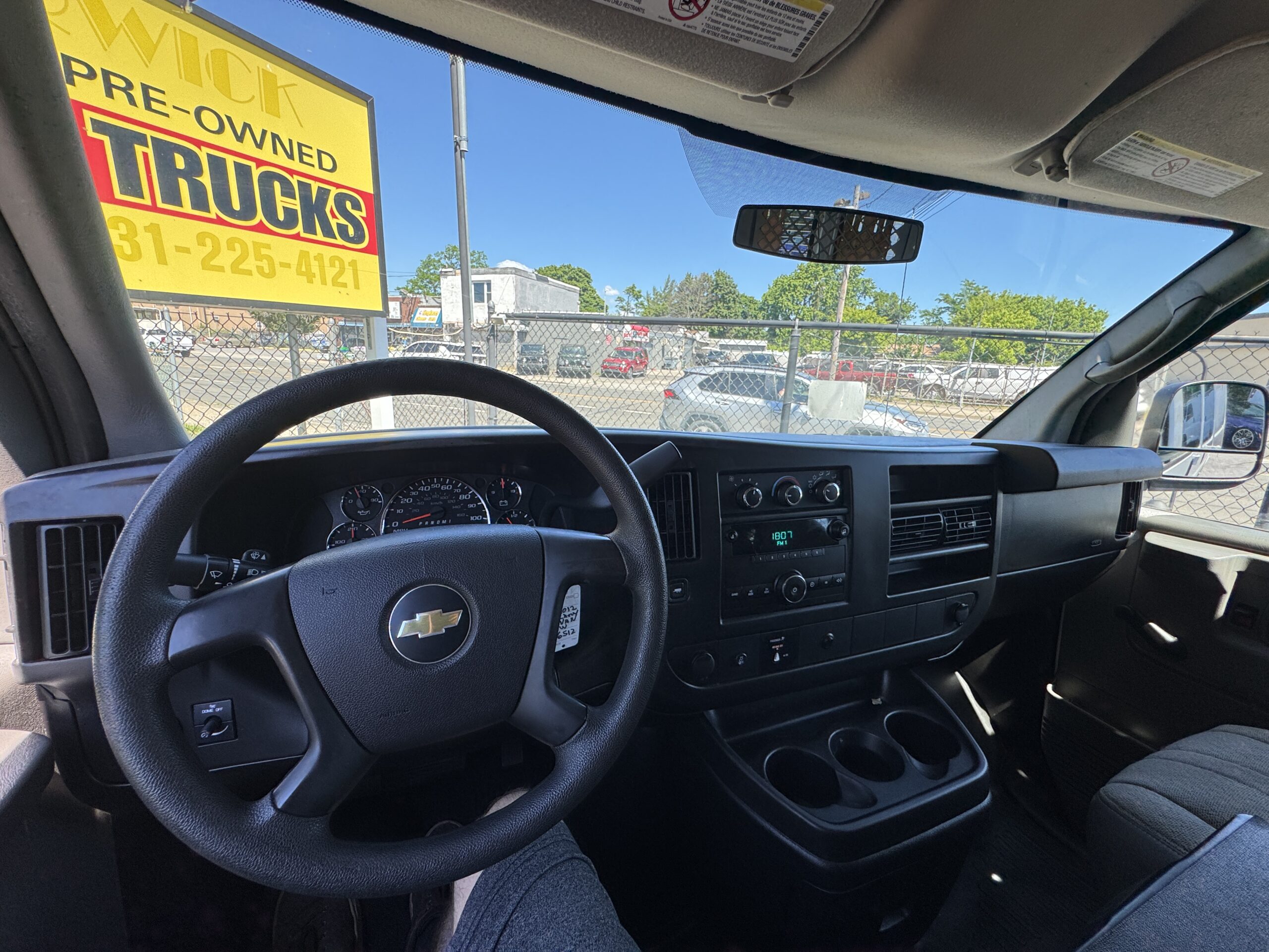 
								2012 Chevrolet Express 2500 full									