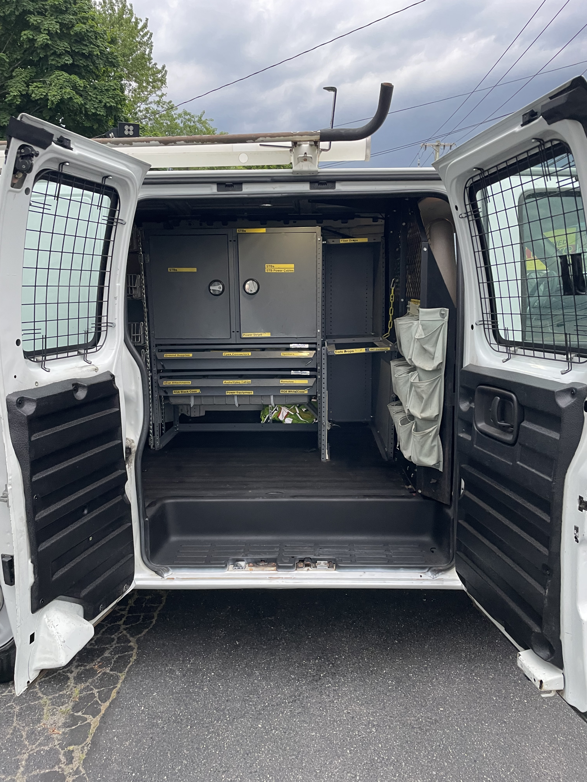 
								2012 Chevrolet Express 2500 full									