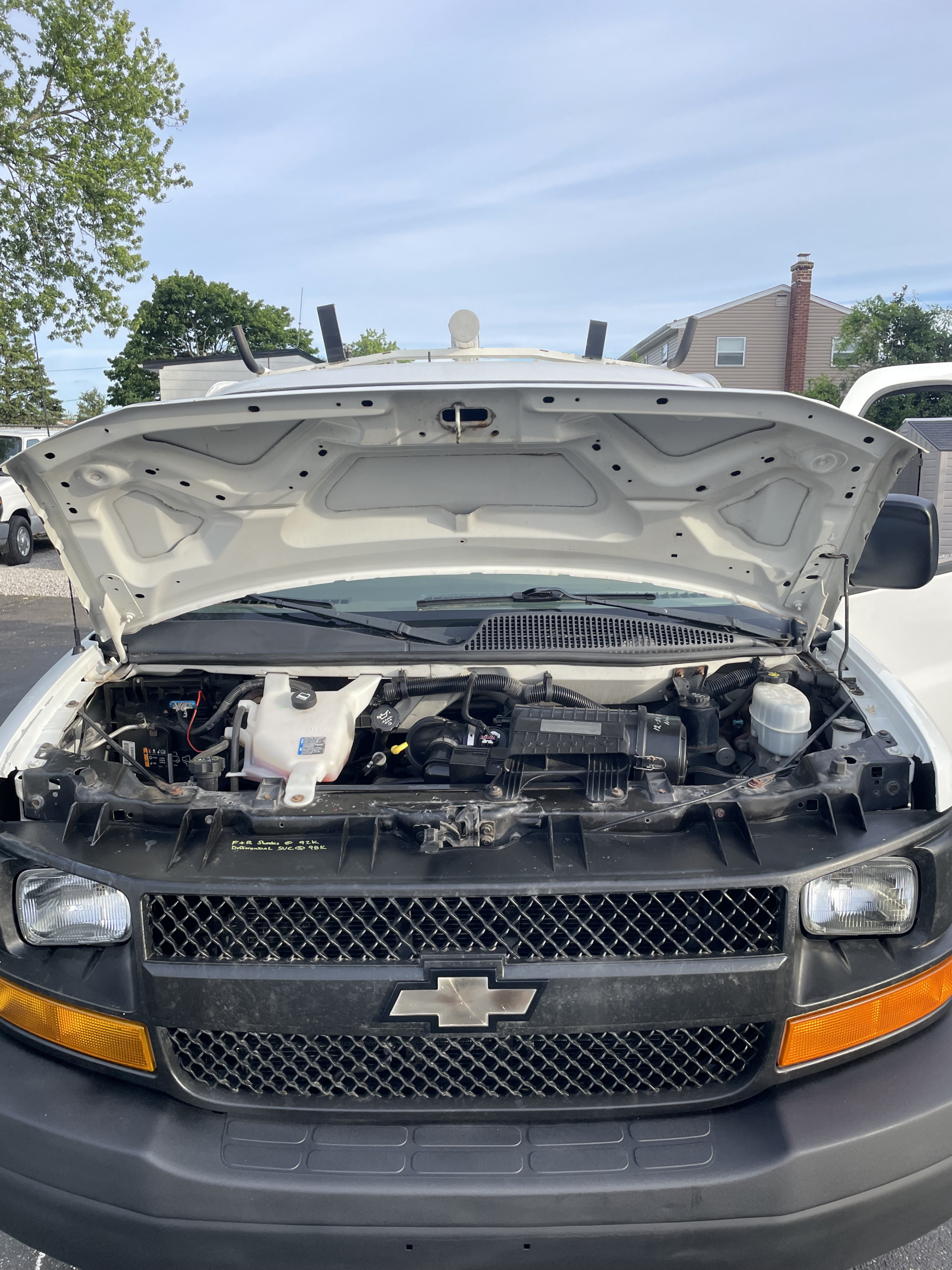 
								2012 Chevrolet Express 2500 full									