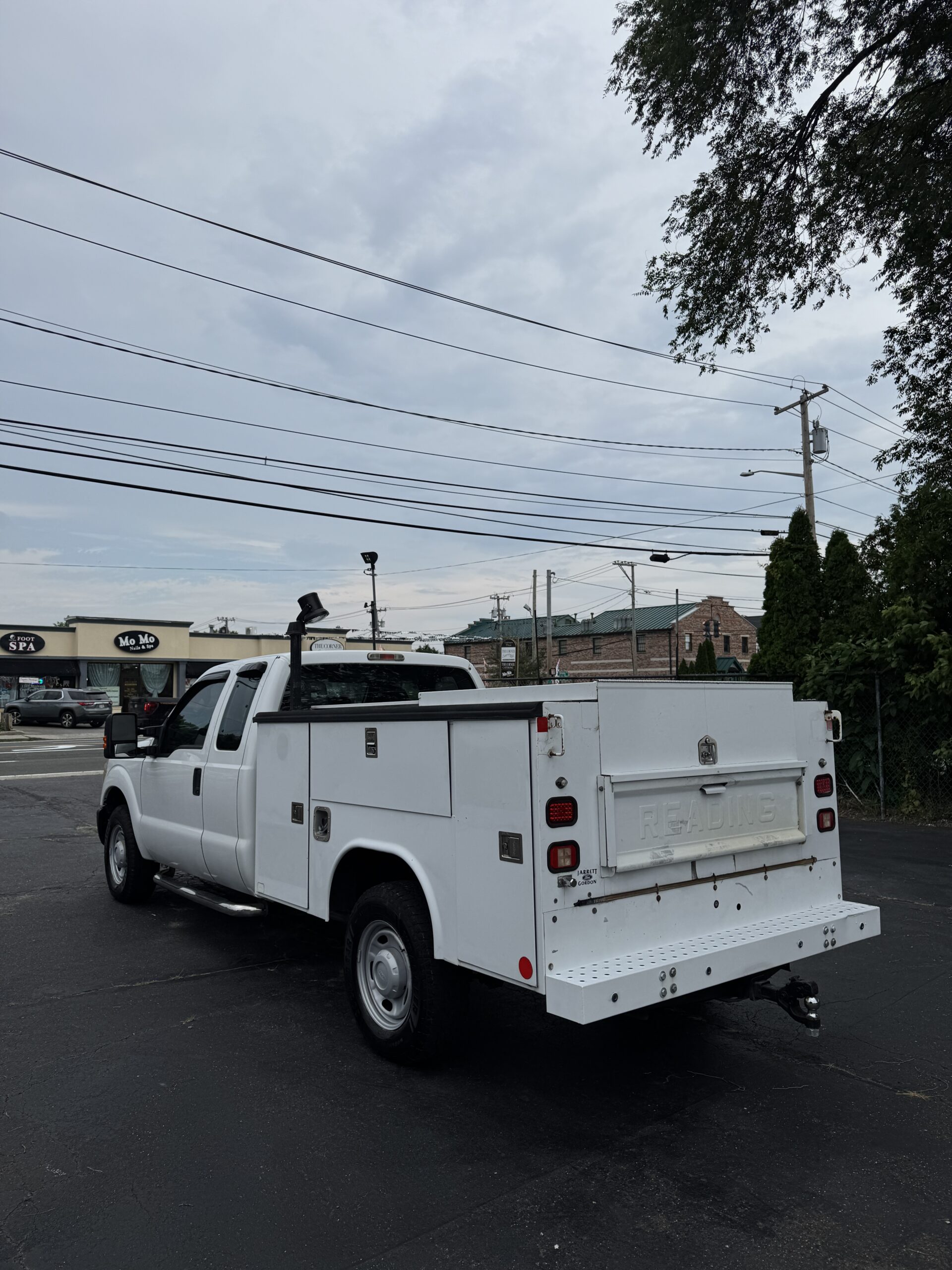
								2016 Ford F-250 Utility Bed full									