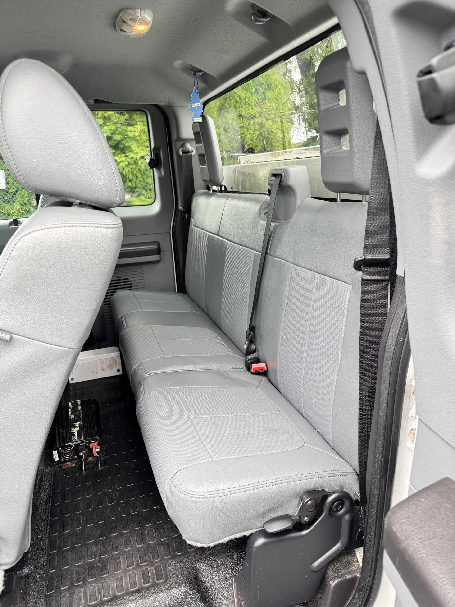 
								2016 Ford F-250 Utility Bed full									